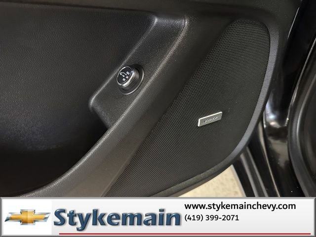 Used 2022 Chevrolet Traverse RS image 33