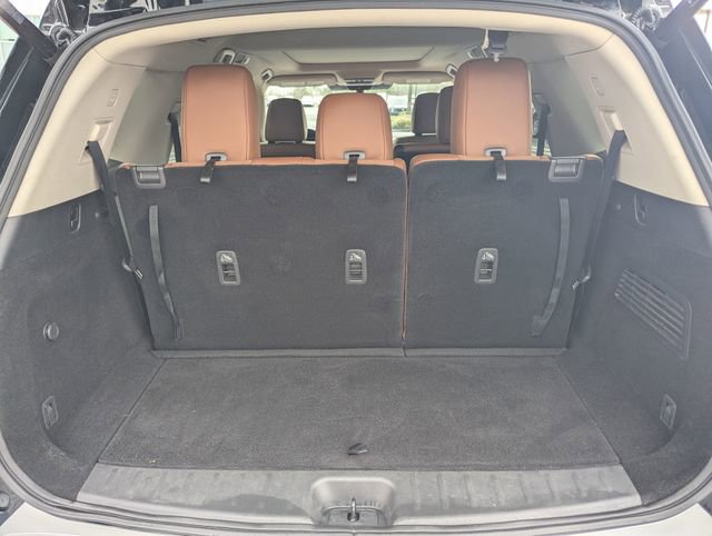 Used 2023 Nissan Pathfinder Platinum w/ Cargo Package image 6