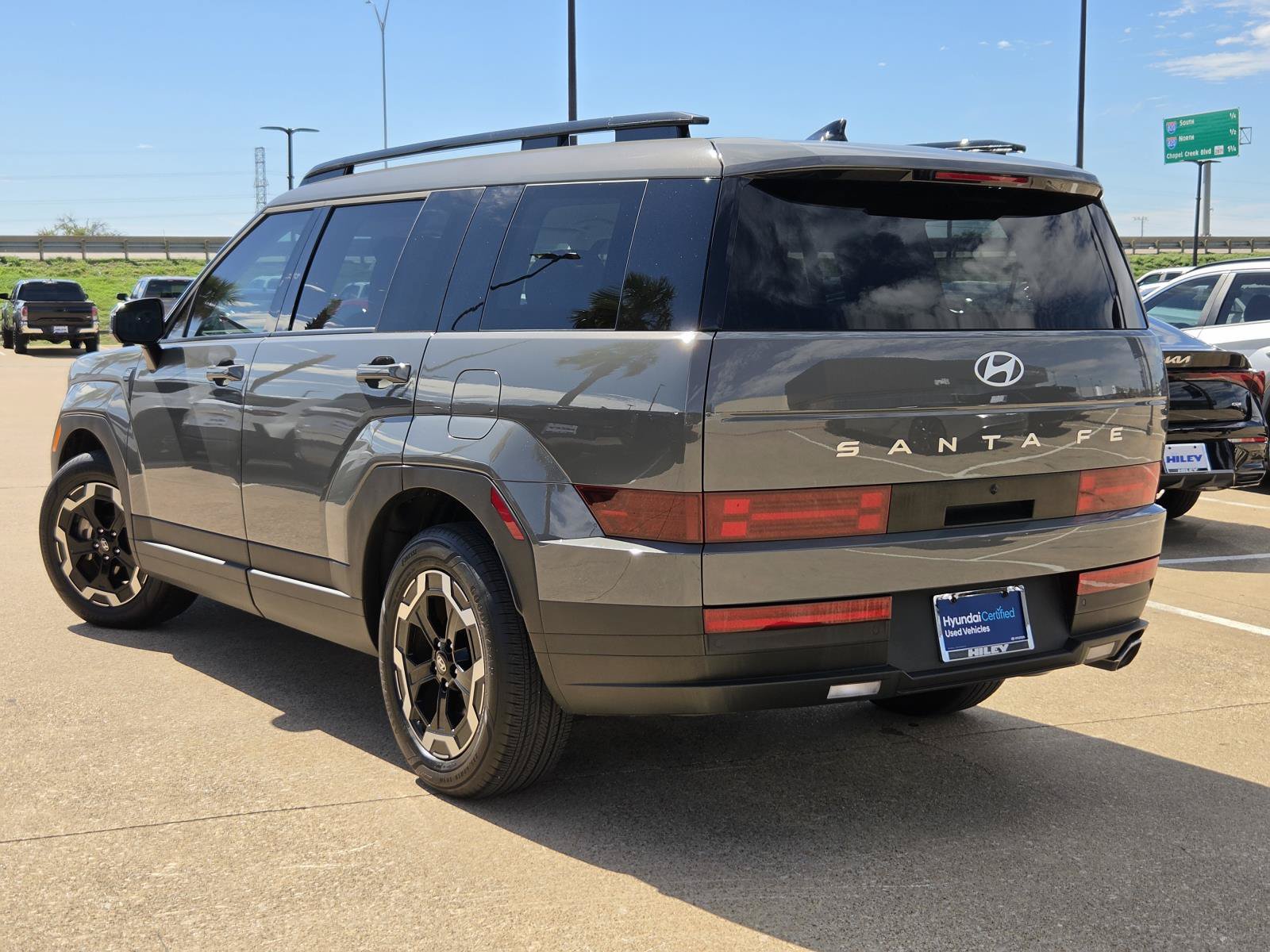 Certified 2024 Hyundai Santa Fe SEL FWD image 3