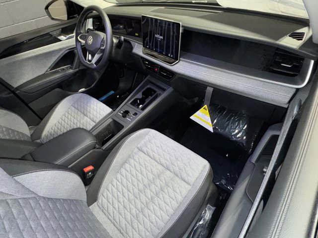 New 2026 Volkswagen Tiguan S image 10