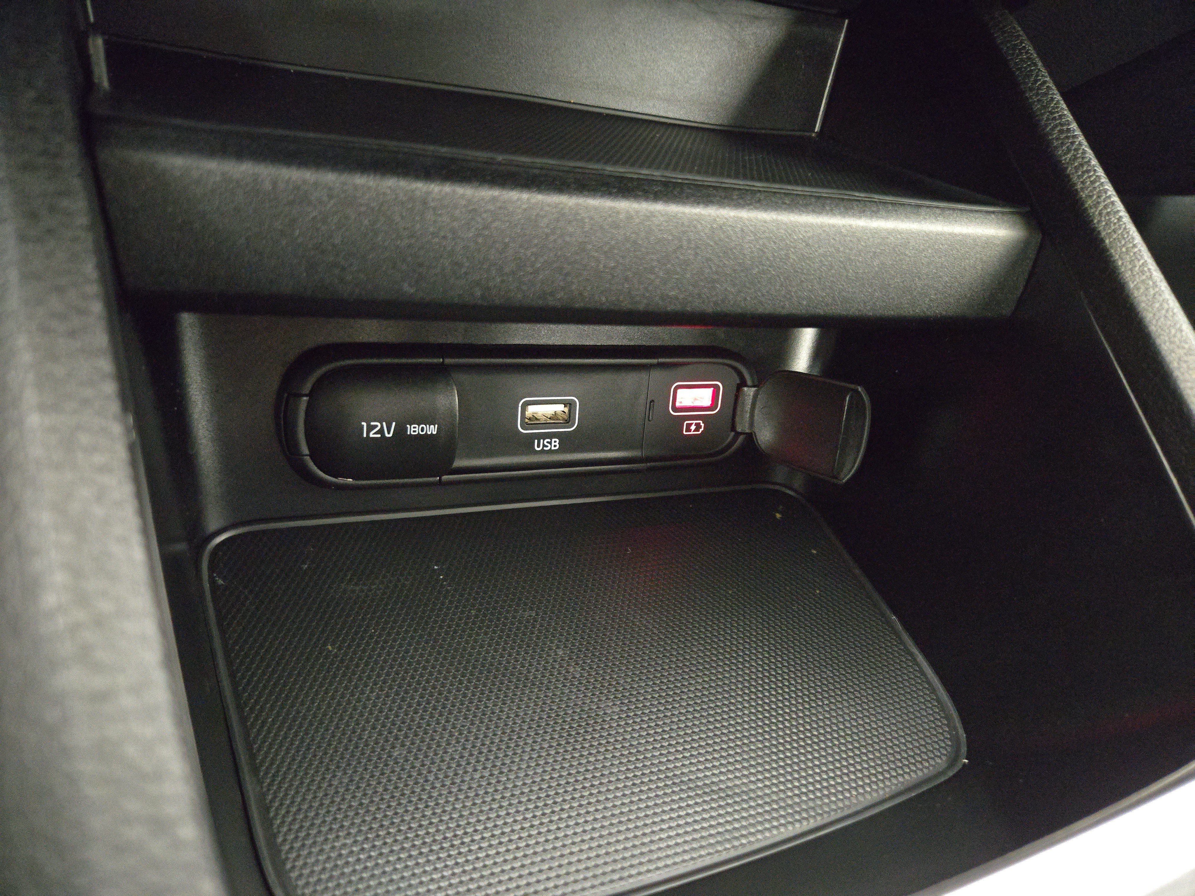 Used 2024 Kia Forte LXS w/ LXS Technology Package FWD image 25