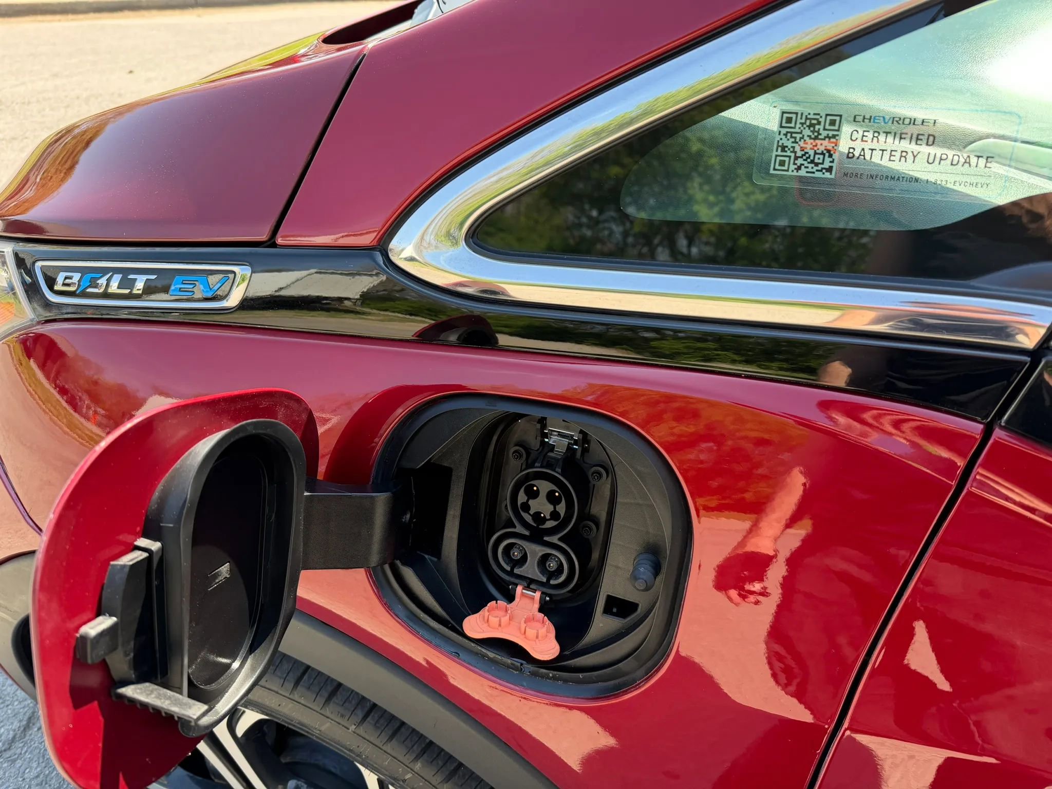 Used 2019 Chevrolet Bolt Premier w/ Infotainment Package image 12