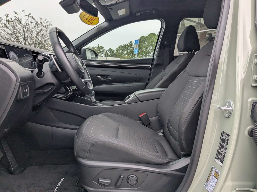 Used 2023 Hyundai Santa Cruz SEL Premium AWD/4WD image 2