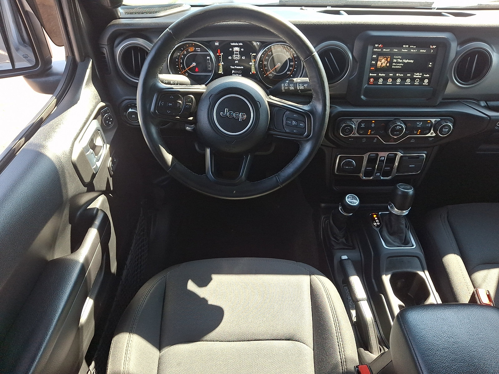 Used 2021 Jeep Wrangler 4WD Unlimited Sport image 11