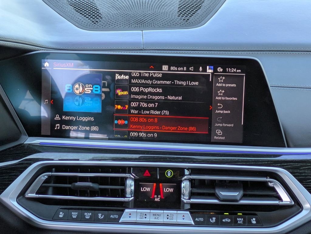 Used 2021 BMW X7 M50i w/ Dynamic Handling Package image 19