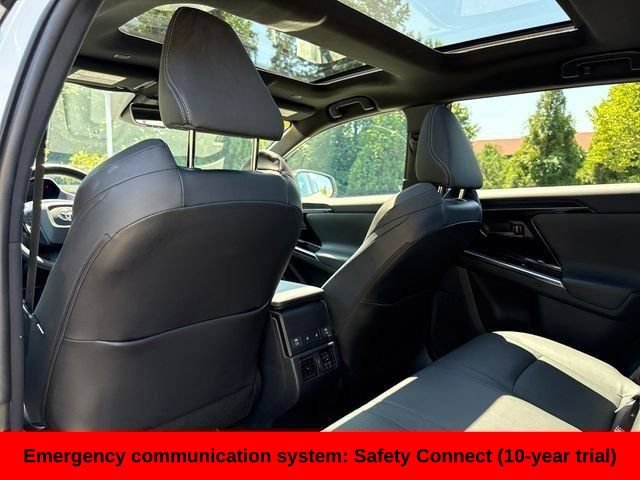 Used 2023 Toyota bZ4X AWD w/ Weather Package image 34
