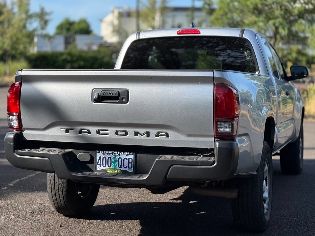 Used 2022 Toyota Tacoma SR RWD image 5