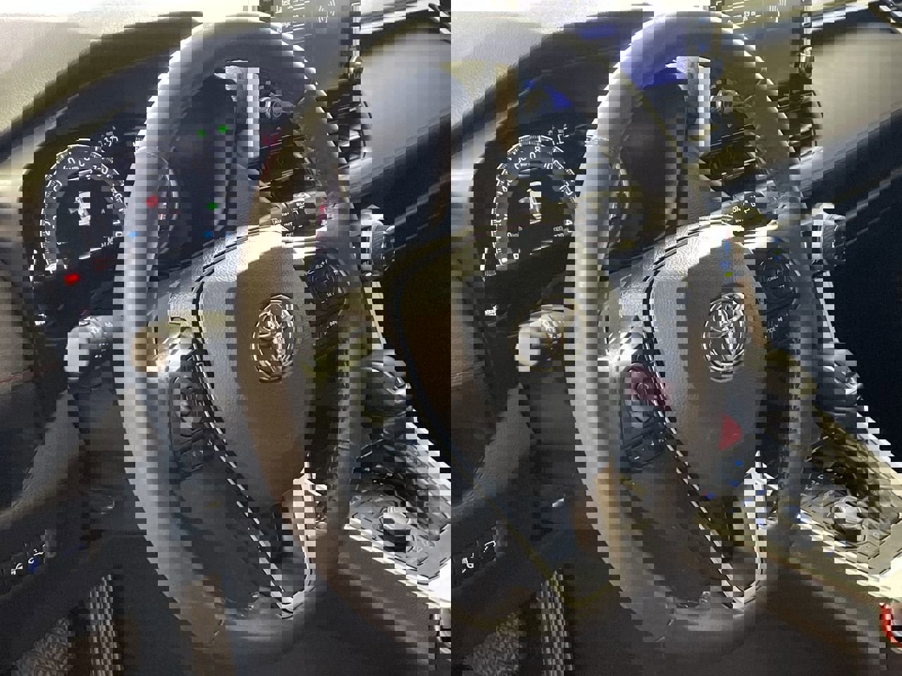 Used 2022 Toyota RAV4 TRD Off-Road image 13