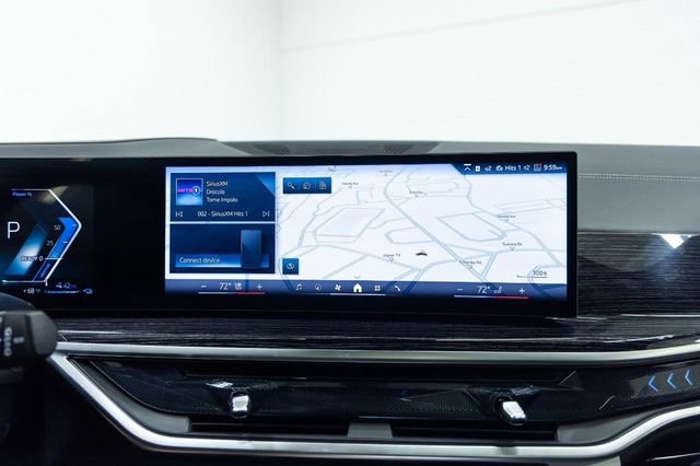 New 2026 BMW X5 xDrive50e w/ Executive Package image 19