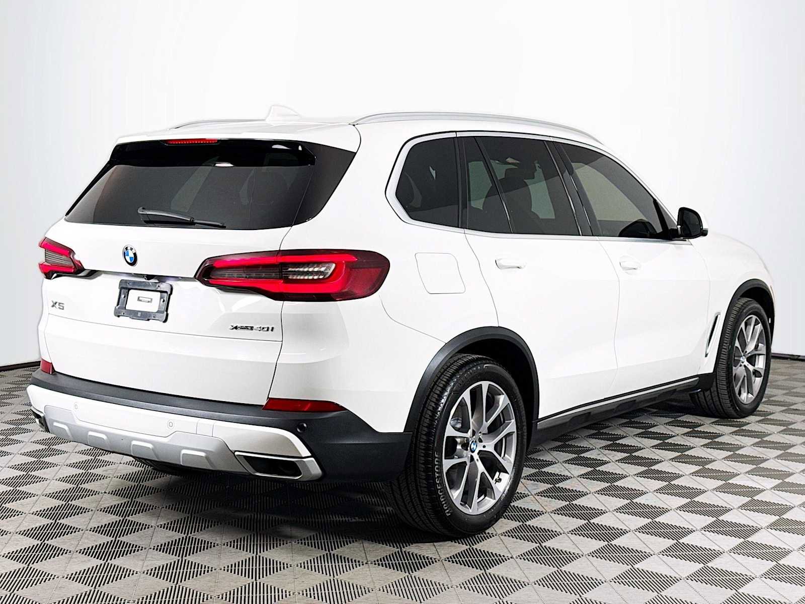 Used 2022 BMW X5 xDrive40i image 5