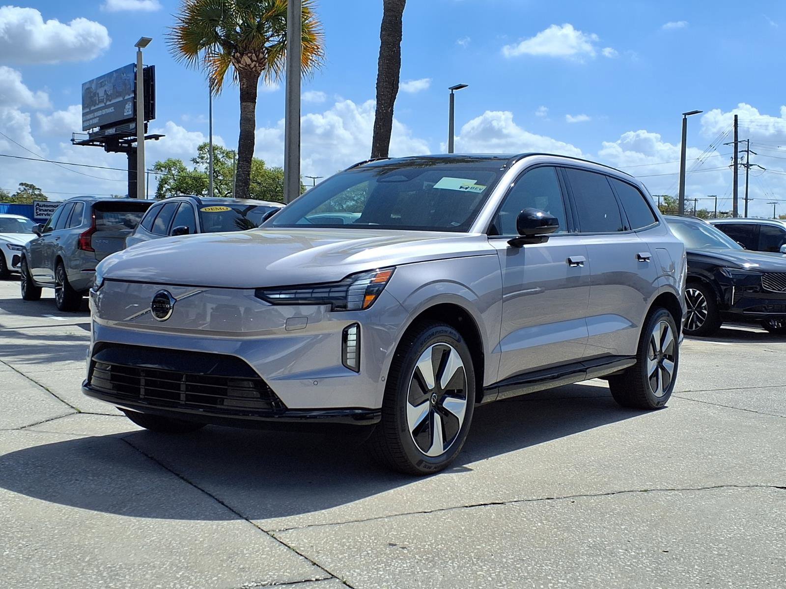 New 2026 Volvo EX90 Plus image 3