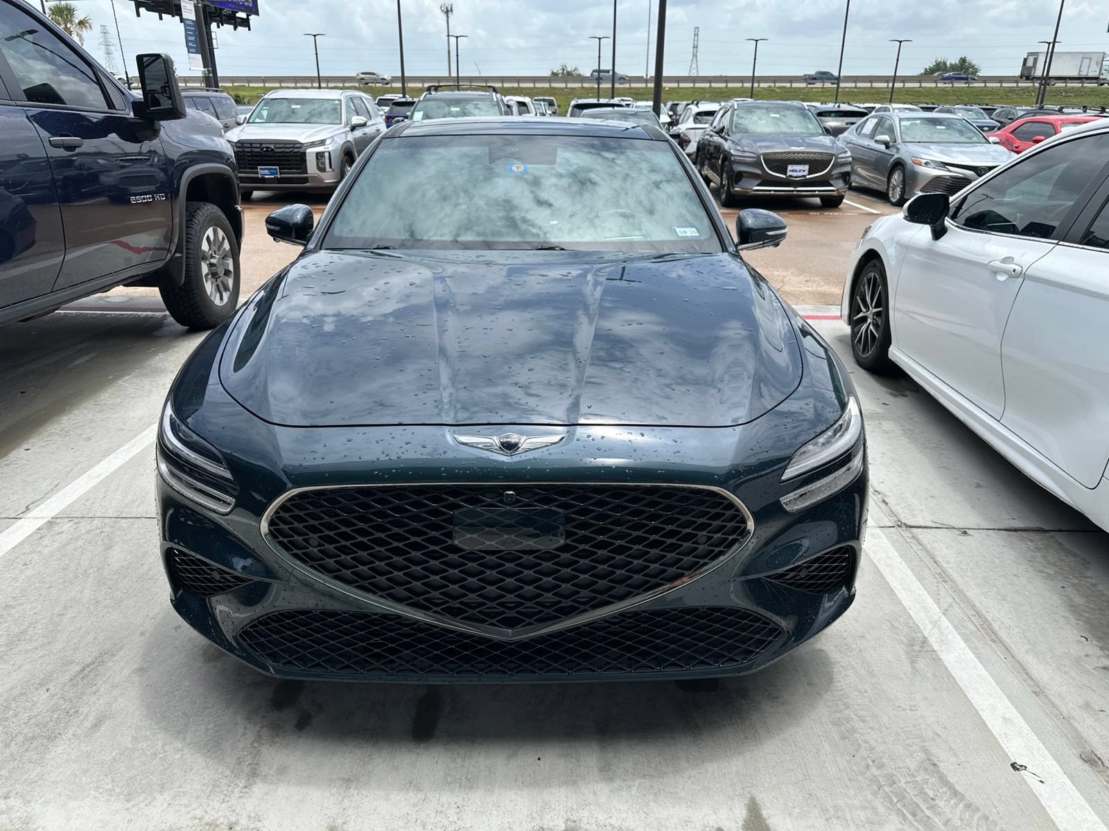 Used 2022 Genesis G70 3.3T RWD image 3