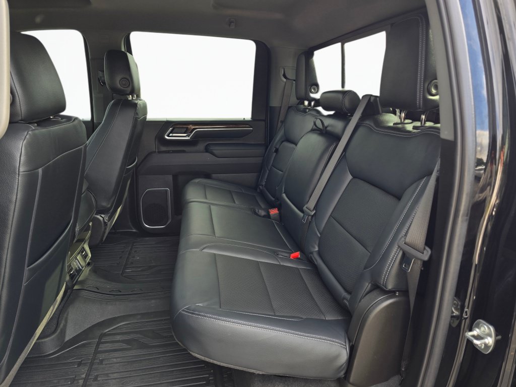 Used 2025 GMC Sierra 2500 SLE w/ SLE Value Package; AWD/4WD image 20