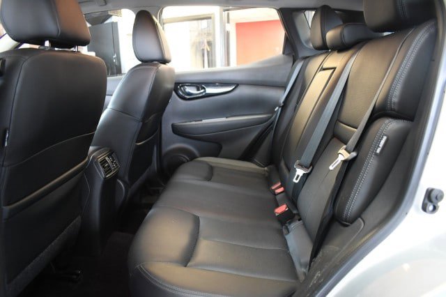 Used 2022 Nissan Rogue Sport SL AWD/4WD image 20