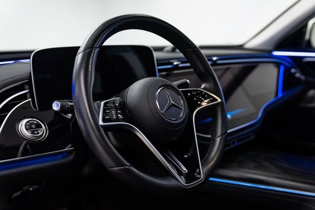 Used 2025 Mercedes-Benz E 350 4MATIC Sedan image 13