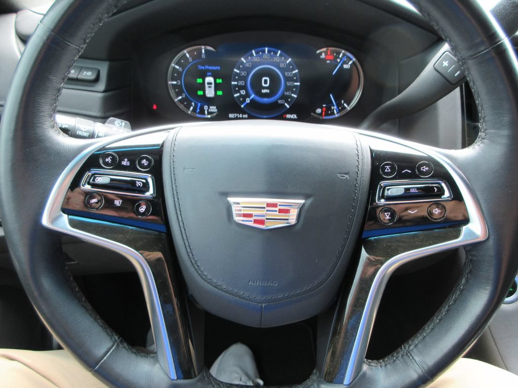 Certified 2018 Cadillac Escalade Platinum AWD/4WD image 28