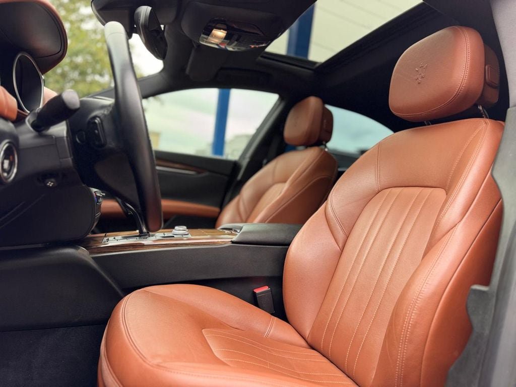 Used 2019 Maserati Ghibli S Q4 AWD/4WD image 18