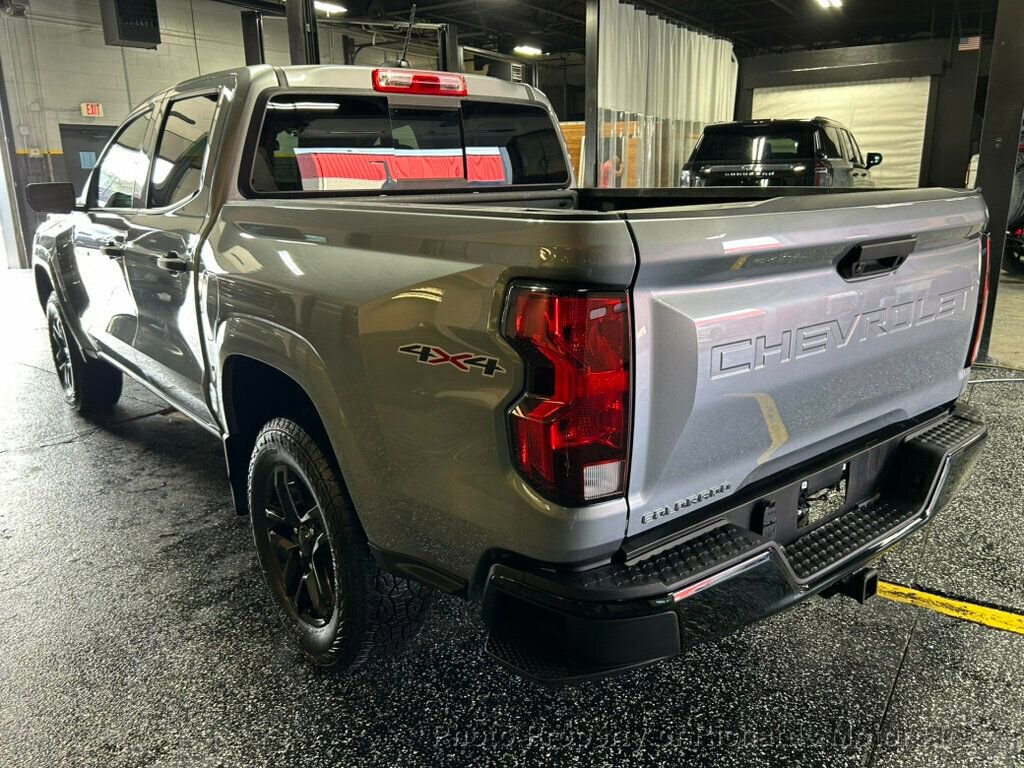 Used 2024 Chevrolet Colorado W/T w/ Advanced Trailering Package image 5