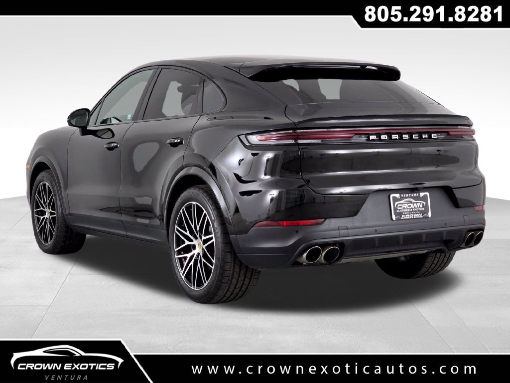 Used 2024 Porsche Cayenne S AWD/4WD image 5