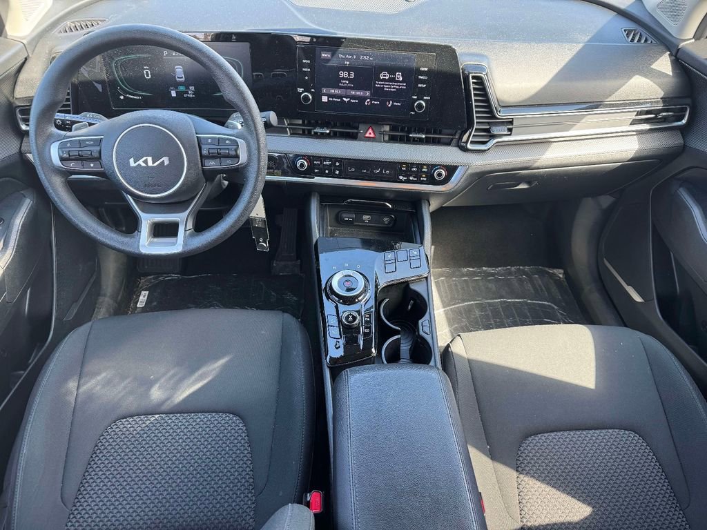 Used 2023 Kia Sportage LX AWD/4WD image 11