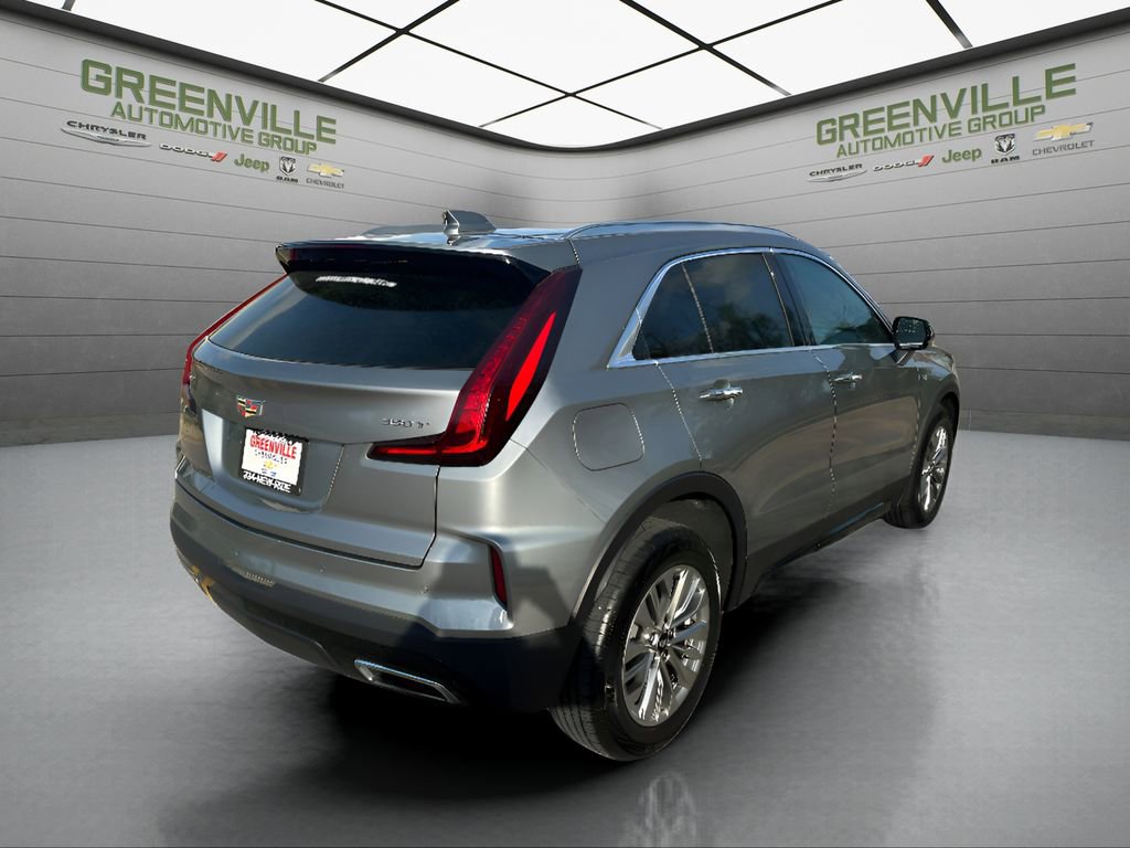 Used 2024 Cadillac XT4 Premium Luxury FWD image 5
