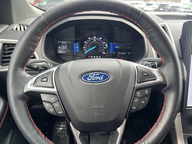 Used 2023 Ford Edge ST-Line w/ Class II Trailer Tow Package image 20