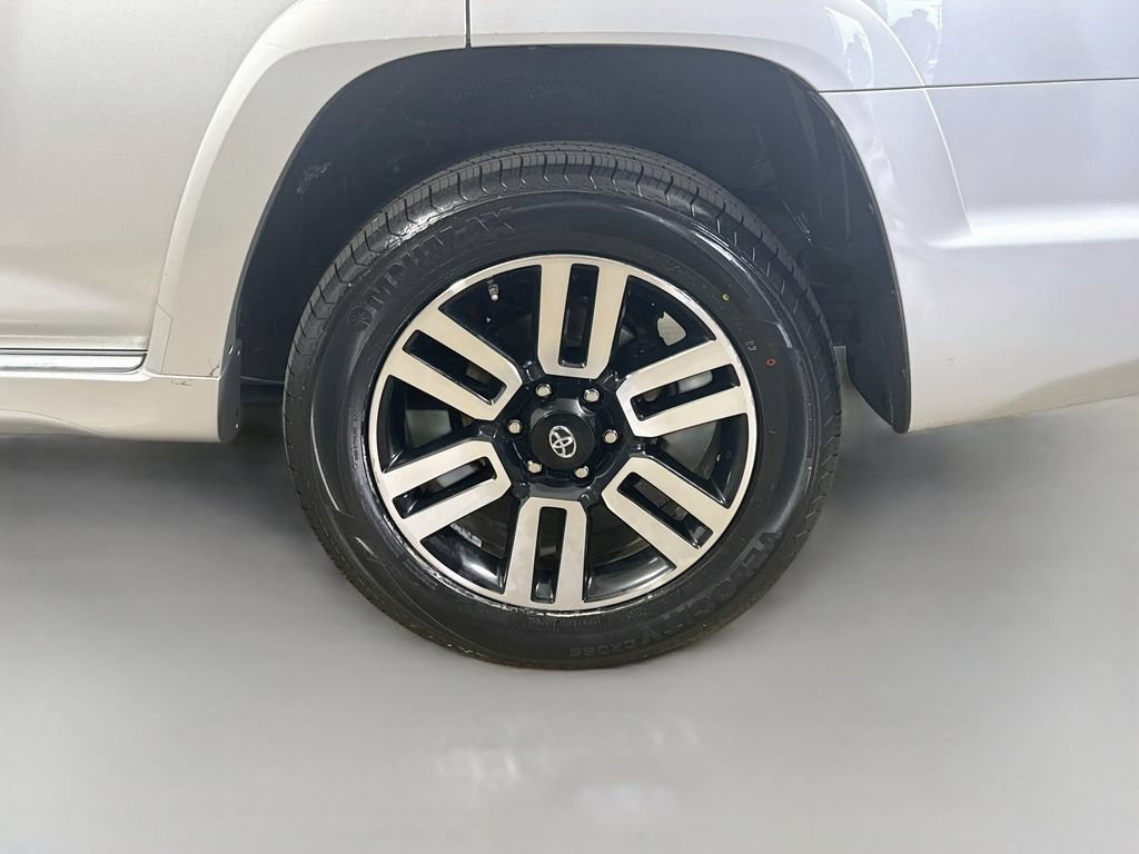 Used 2014 Toyota 4Runner Limited AWD/4WD image 9