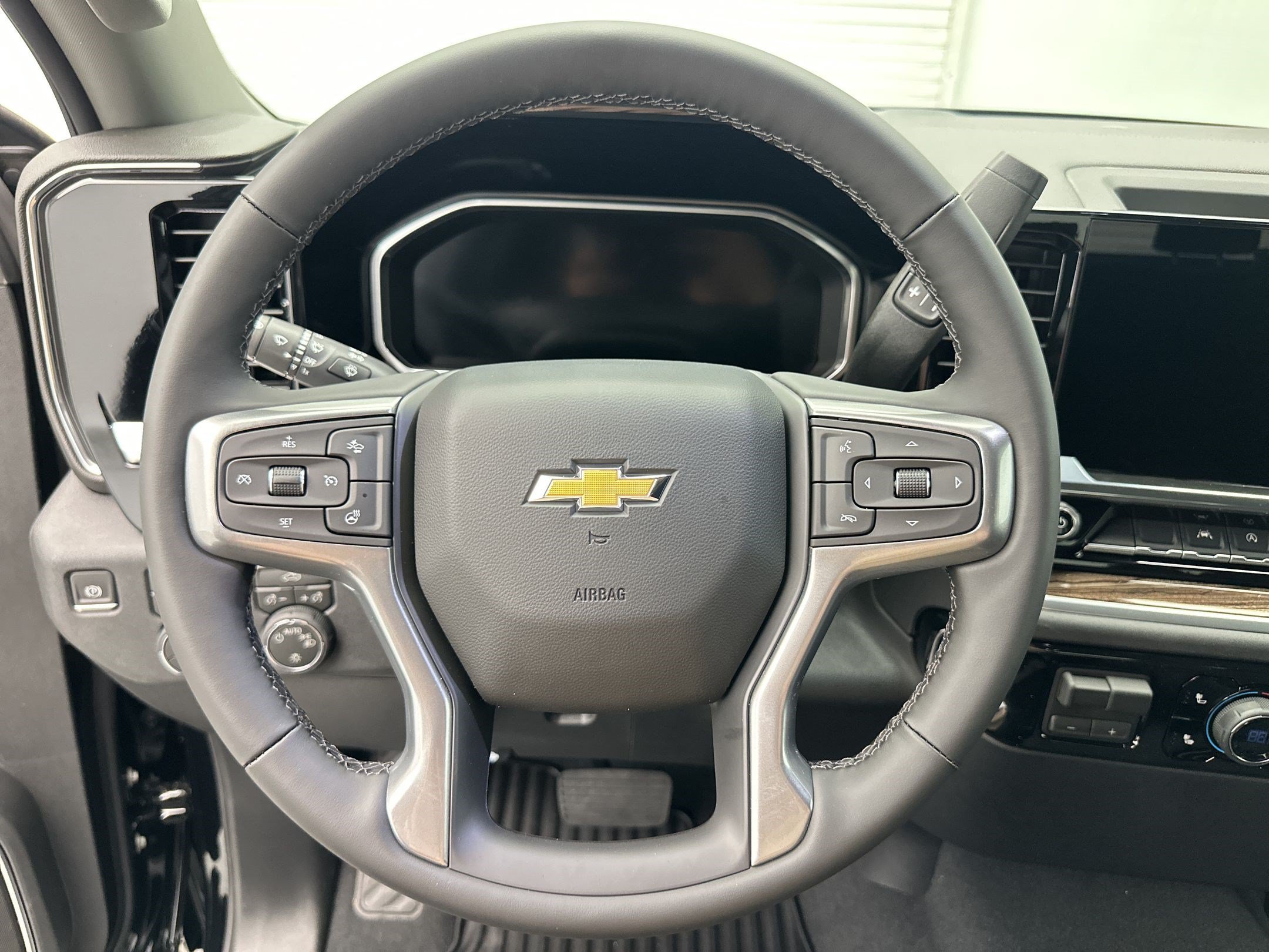 New 2026 Chevrolet Silverado 1500 LT AWD/4WD image 16
