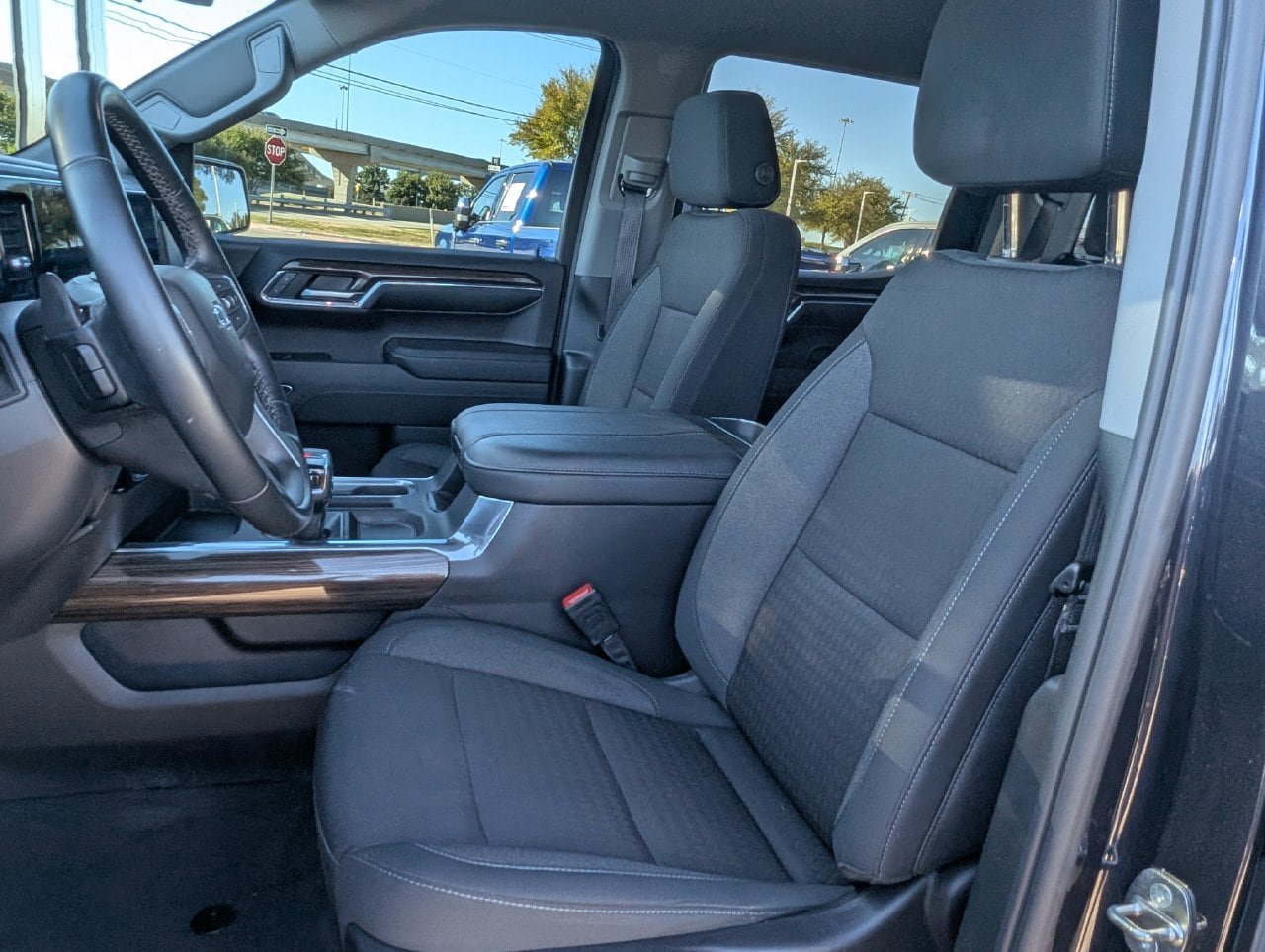 Used 2024 Chevrolet Silverado 1500 RST AWD/4WD image 25