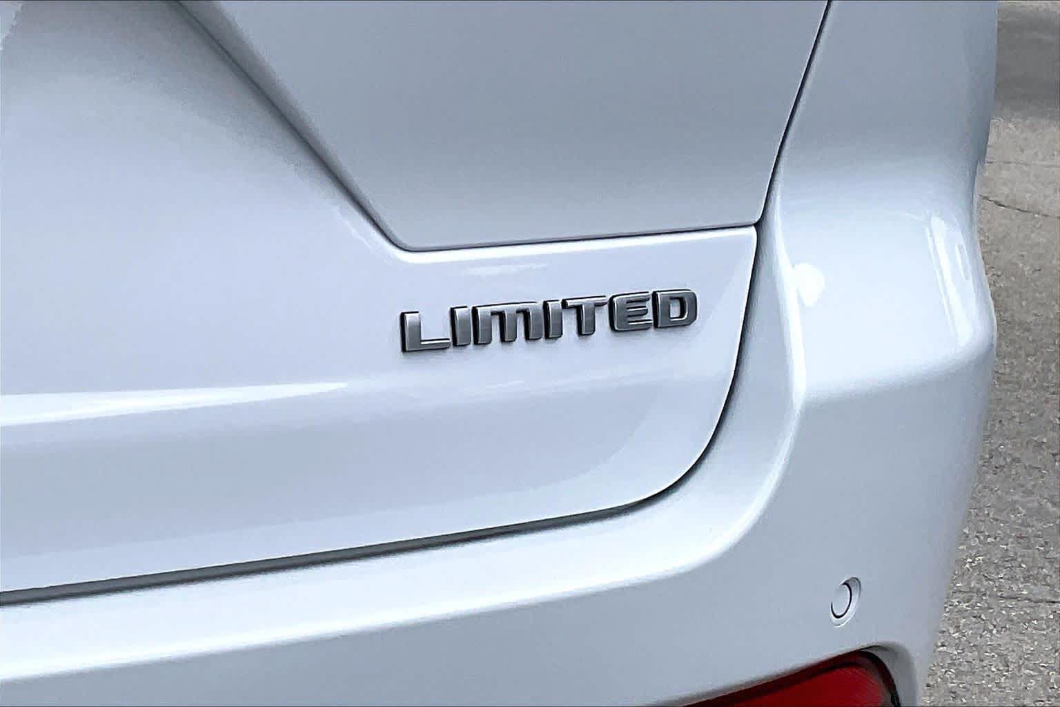 New 2026 Jeep Grand Cherokee Limited AWD/4WD image 14