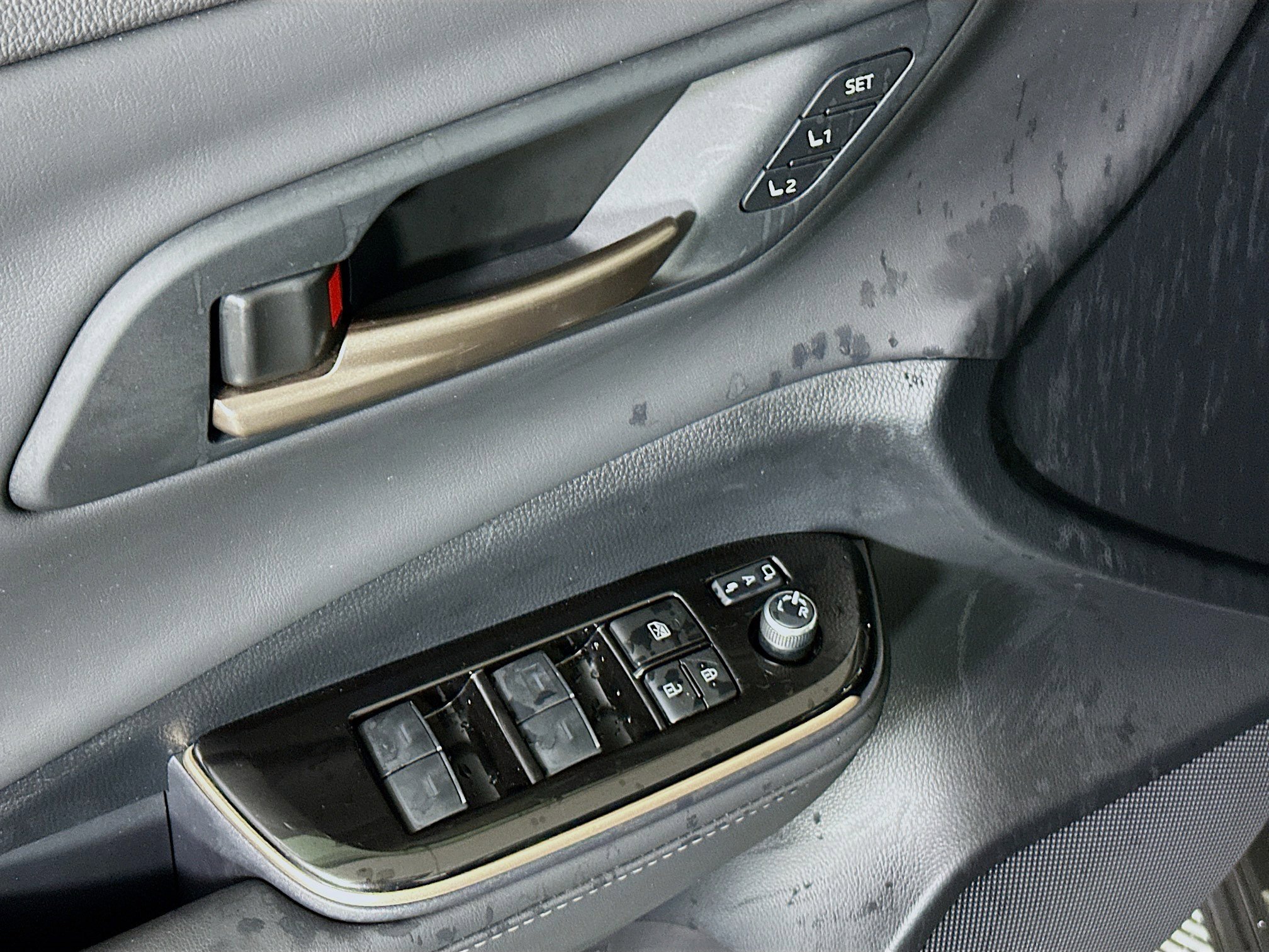 Used 2024 Toyota Crown Platinum AWD/4WD image 14