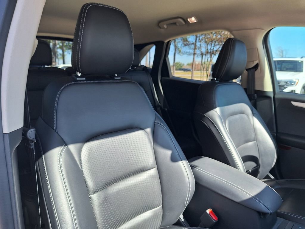 Used 2020 Ford Escape SEL image 29