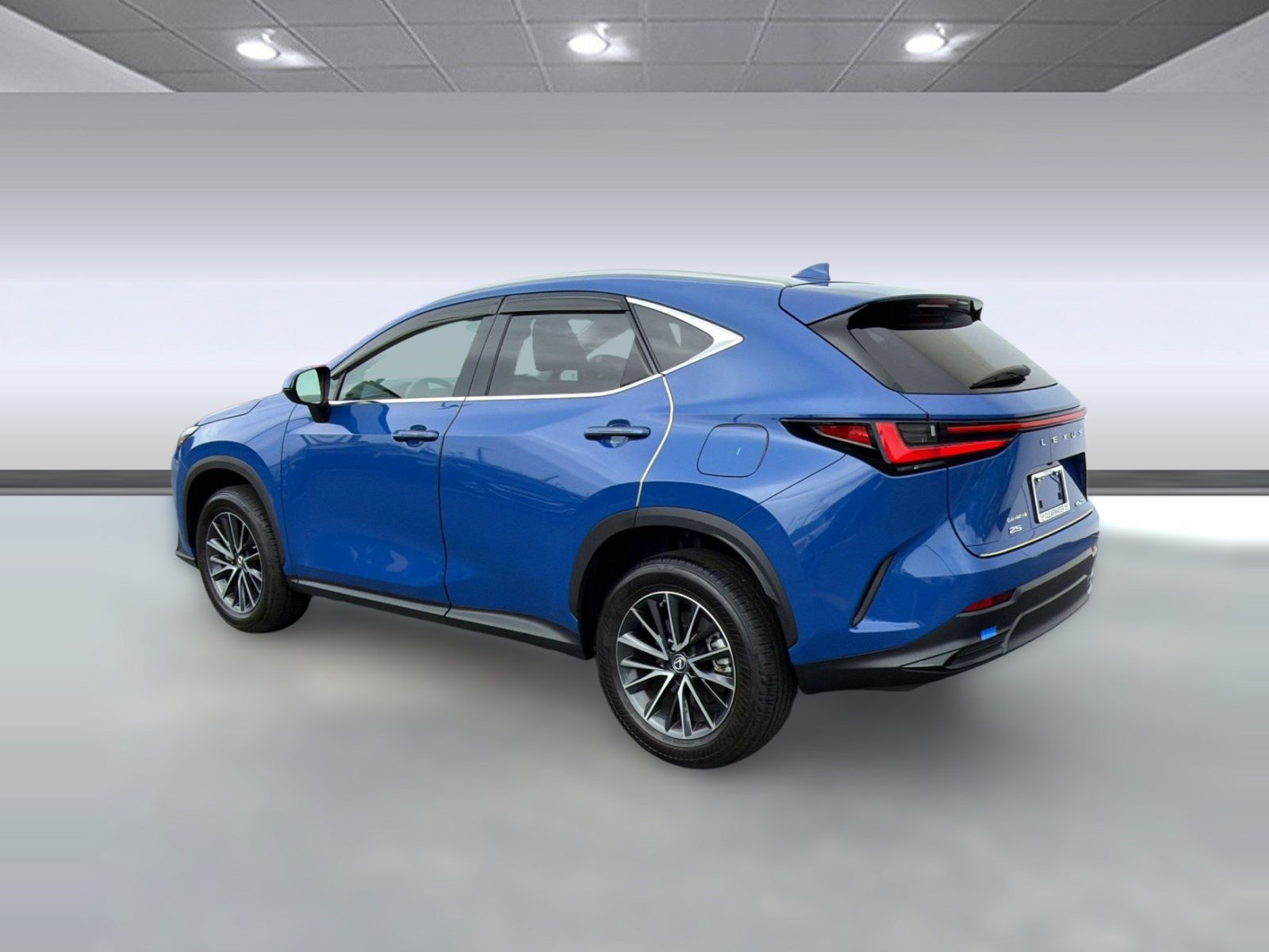 Used 2022 Lexus NX 250 FWD w/ Towing Package (2000 Lbs) image 3