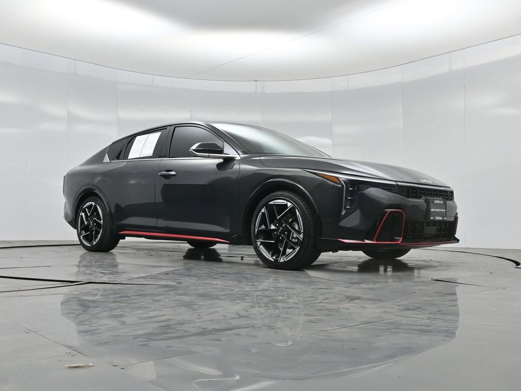 Used 2025 Kia K4 GT-Line w/ GT-Line Premium Package FWD image 2