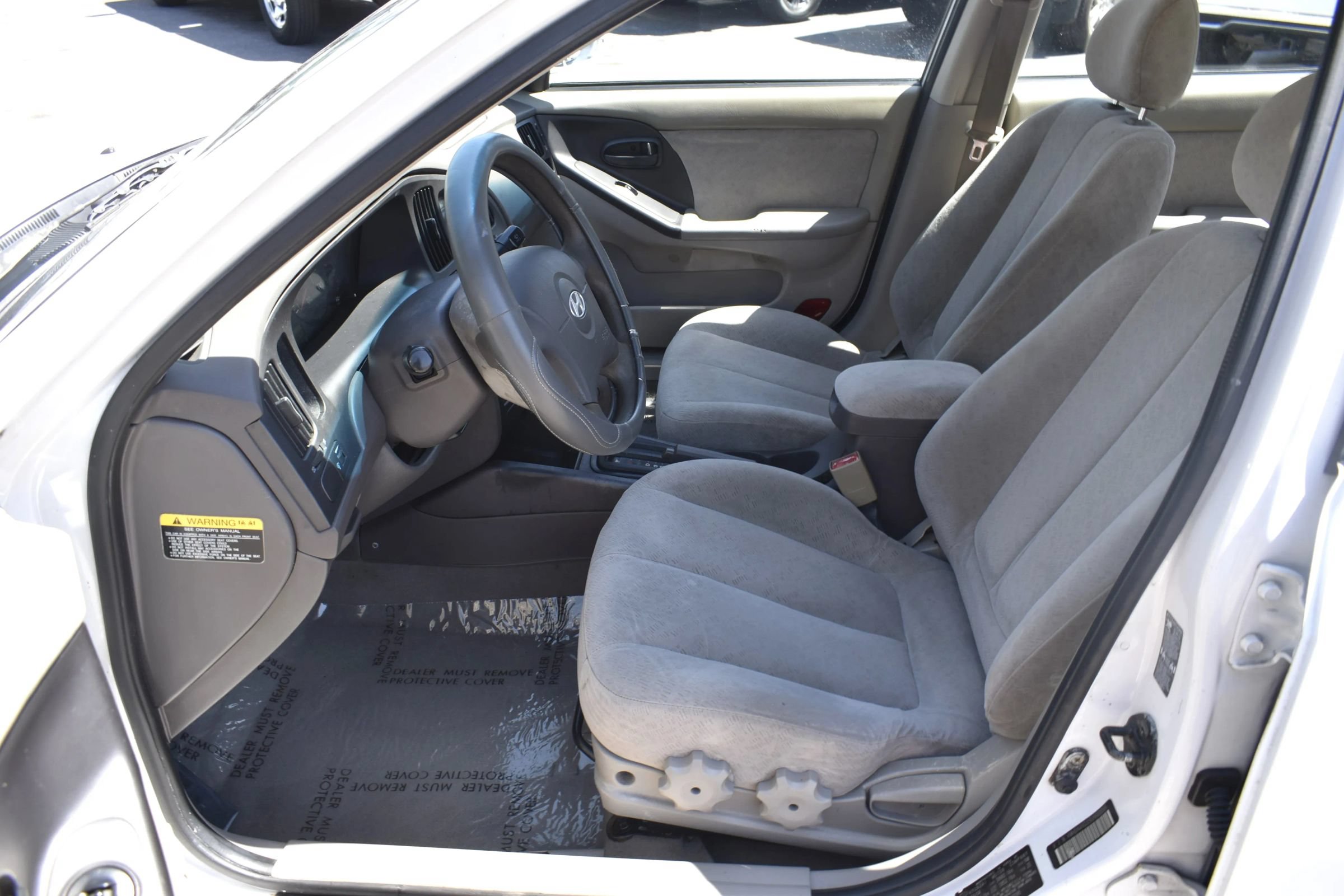 Used 2005 Hyundai Elantra GLS FWD image 9