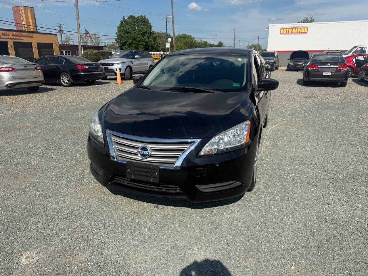 Used 2014 Nissan Sentra SV image 2