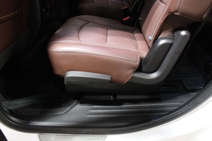 Used 2020 Buick Enclave Avenir w/ Avenir Technology Package image 63