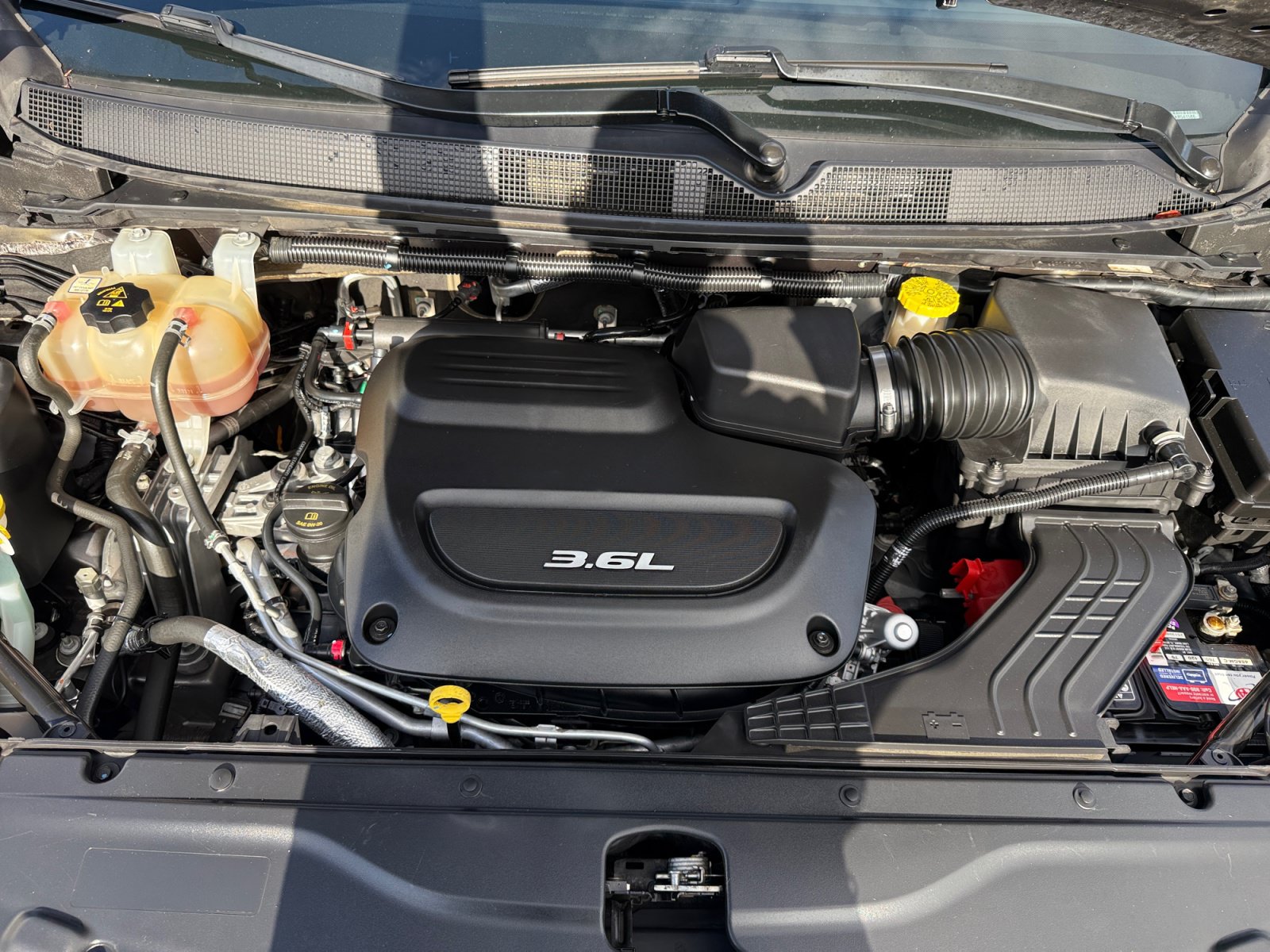 Used 2019 Chrysler Pacifica Touring-L Plus w/ Advanced Safetytec Group FWD image 21