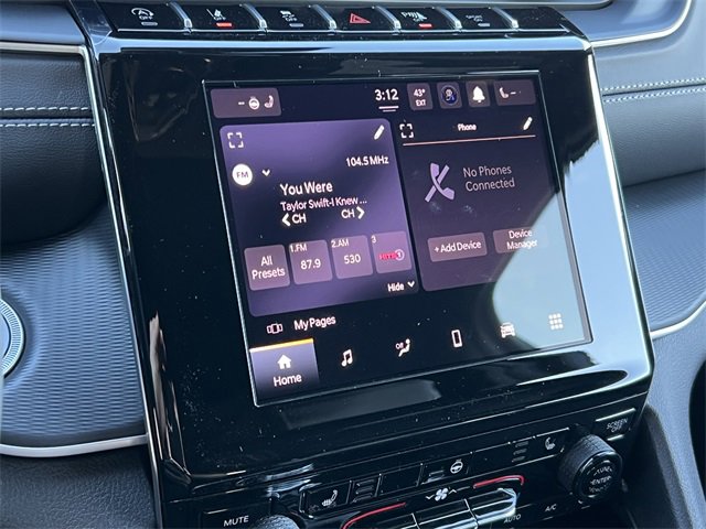 New 2025 Jeep Grand Cherokee Altitude image 20