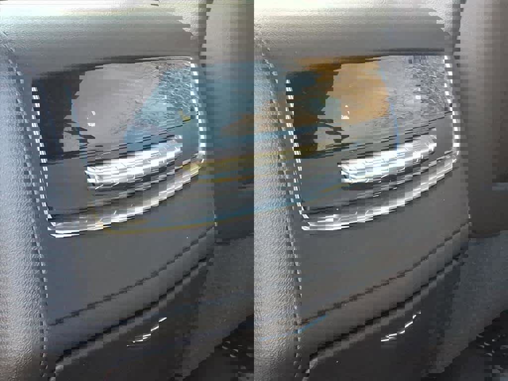 Used 2021 Cadillac Escalade Luxury image 20