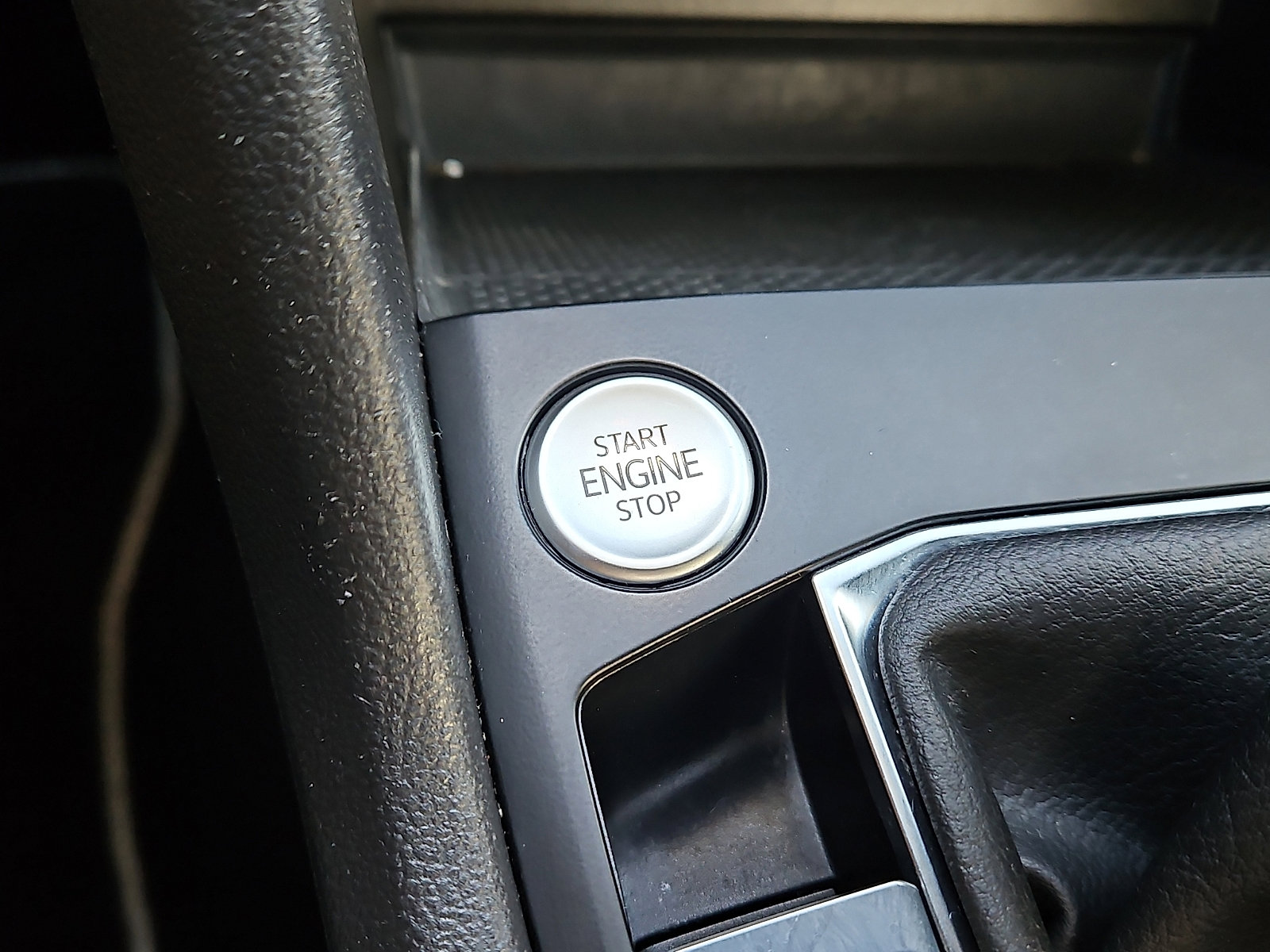 Certified 2022 Volkswagen Taos SE w/ Driver Assistance Package image 20