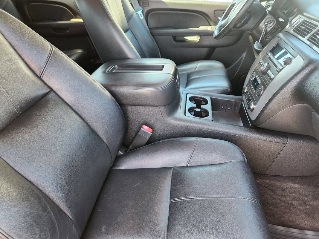 Used 2013 Chevrolet Silverado 1500 LTZ AWD/4WD image 17