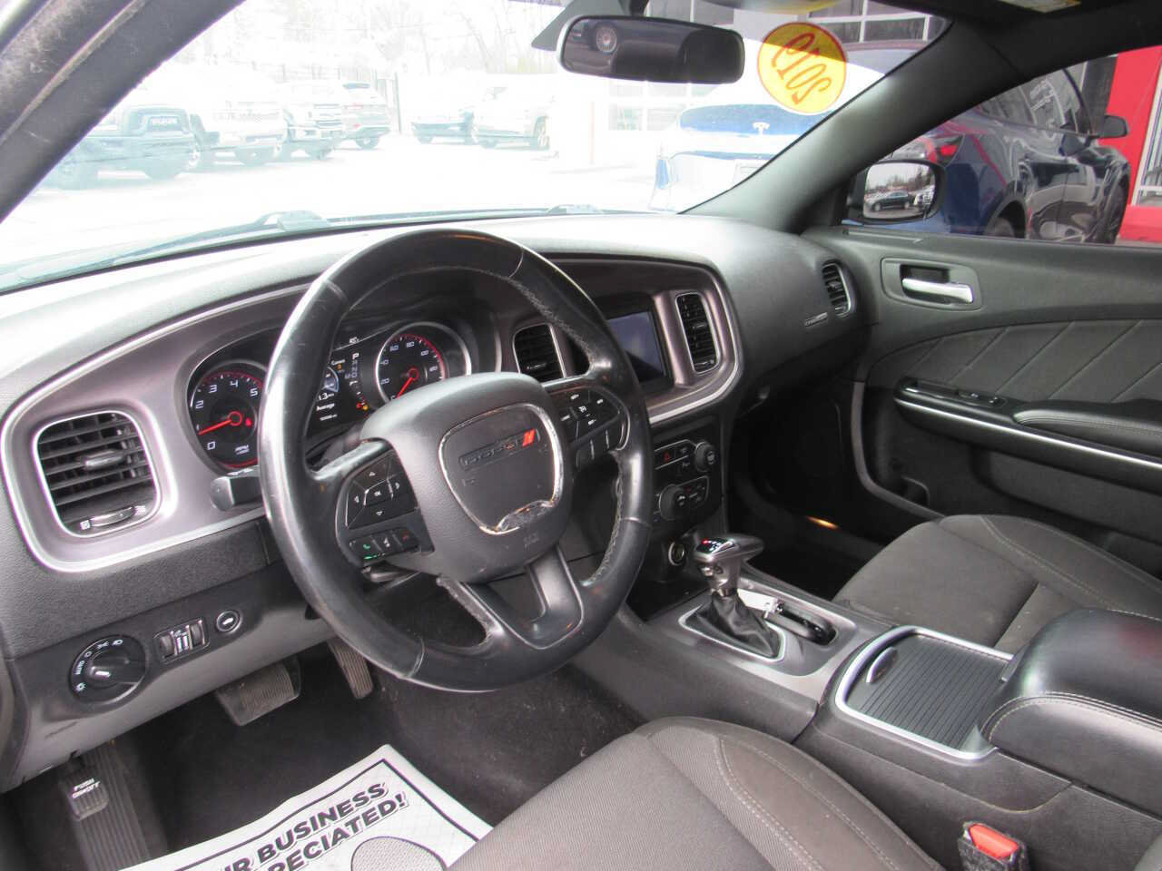 Used 2019 Dodge Charger SXT RWD image 10