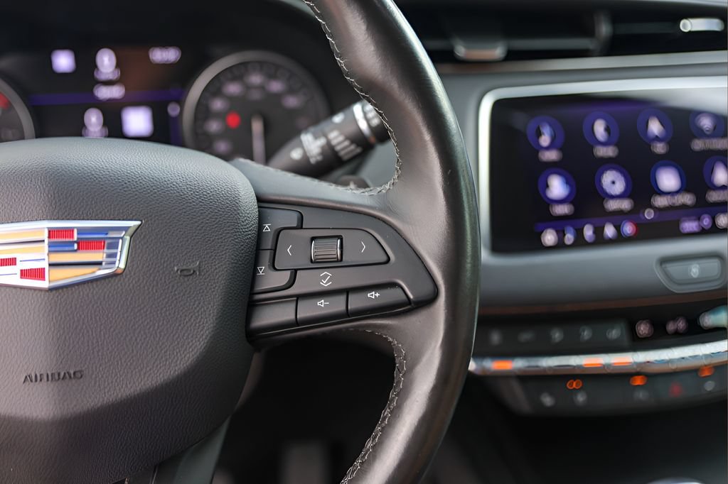 Used 2019 Cadillac XT4 Premium Luxury FWD image 13