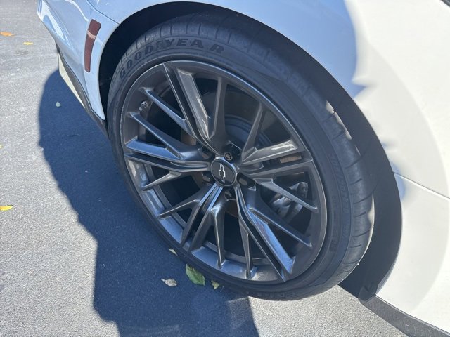 Used 2021 Chevrolet Camaro ZL1 image 12