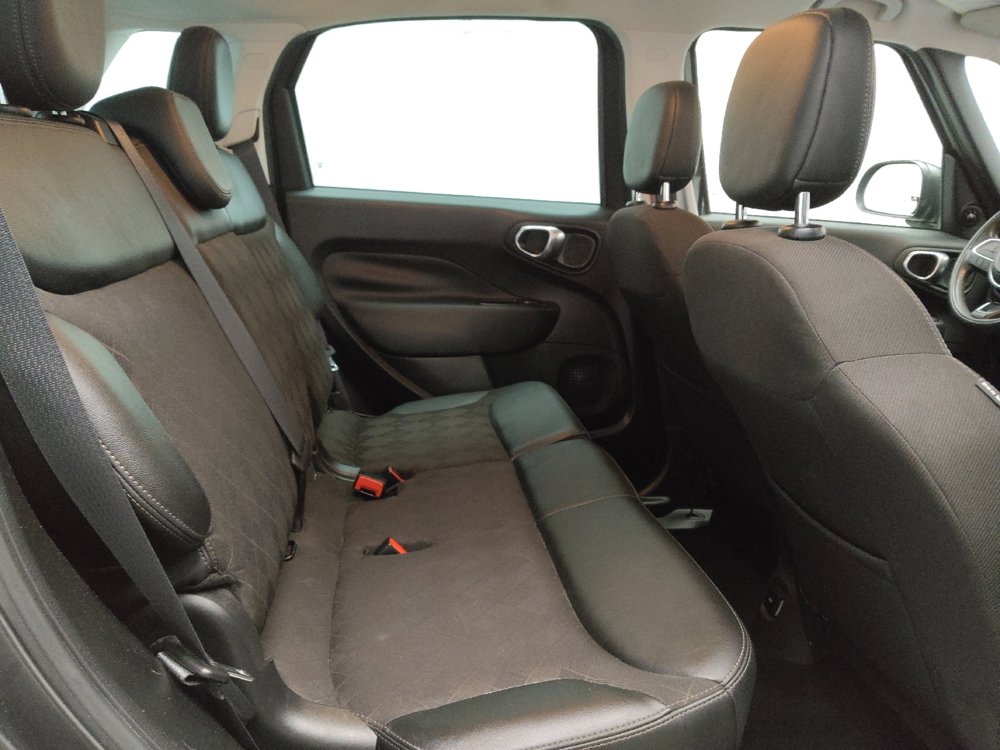 Used 2019 FIAT 500L Pop image 19