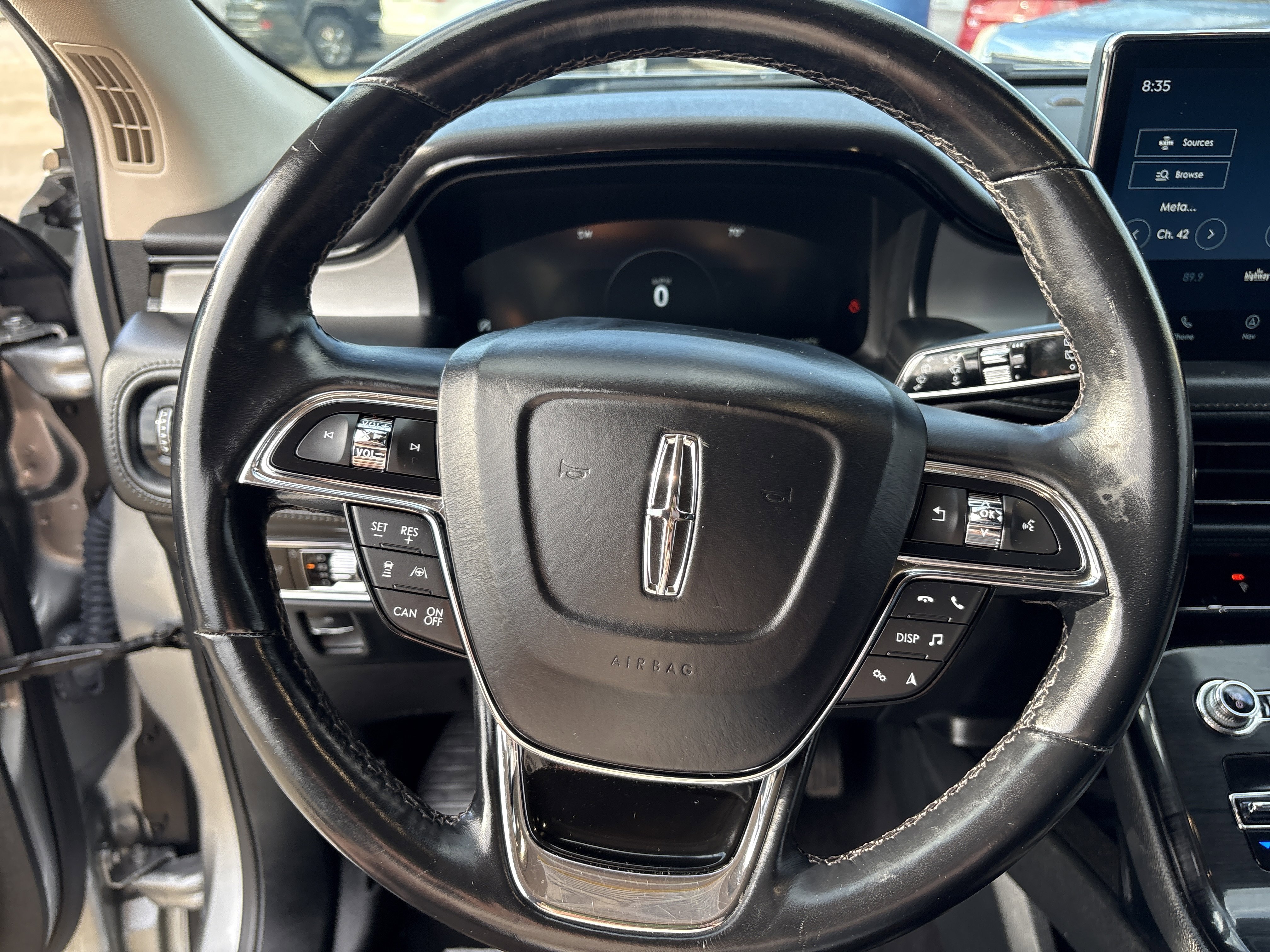 Used 2023 Lincoln Nautilus Reserve image 12