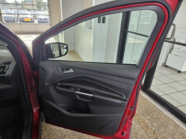 Used 2014 Ford Escape SE w/ Equipment Group 201A AWD/4WD image 15