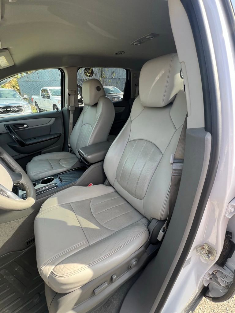 Used 2016 Chevrolet Traverse LTZ image 7