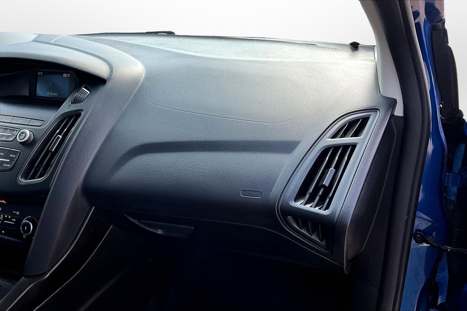 Used 2018 Ford Focus SE image 21